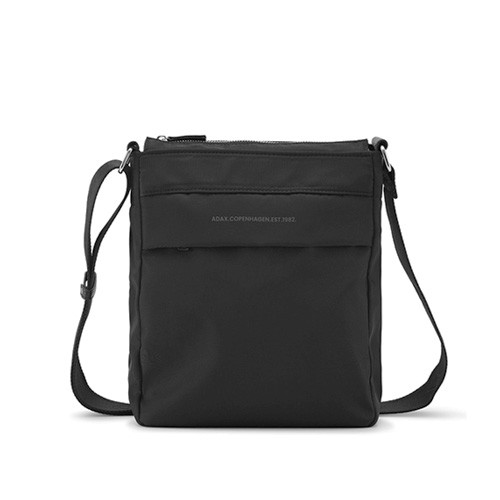 Adax Novara messenger Robbie