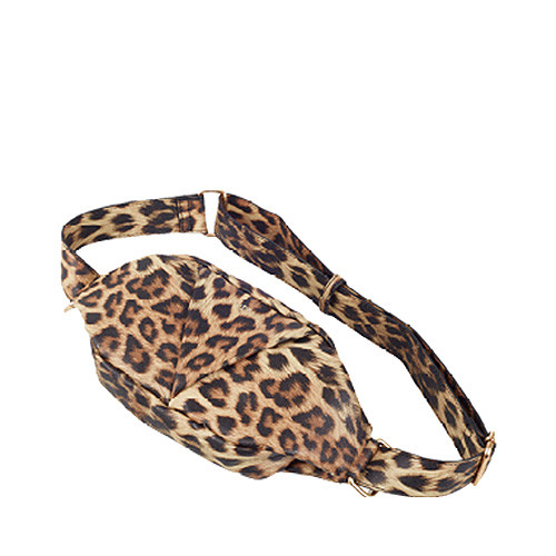 Ulrika Bumbag Valentine leo